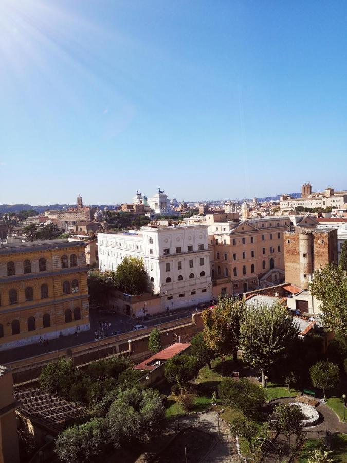 Superattico Sul Colosseo Рим Екстер'єр фото