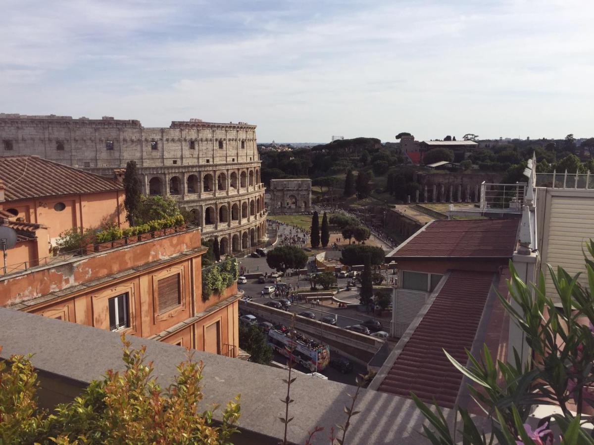 Superattico Sul Colosseo Рим Екстер'єр фото